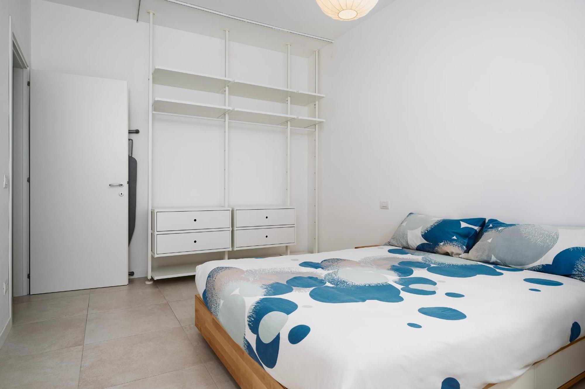 New - Modern And Bright - Wi-fi, A-c - 4 Seats Apartment